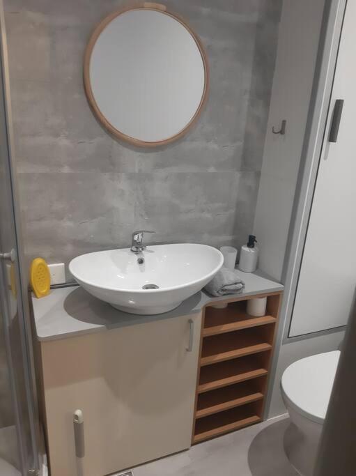 Ferienwohnung Apartament Komfortowy - W Pelni Wyposazony - Spaceapart Jelenia Góra Exterior foto